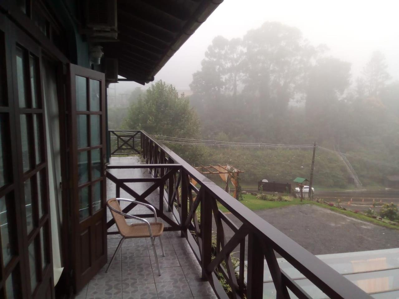 Pousada Tres Pinheiros Gramado Exterior foto